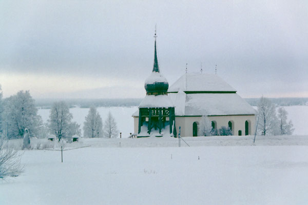 Hallens kyrka